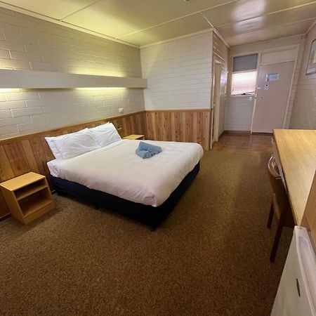 קובר פדי Opal Inn Hotel, Motel, Caravan Park מראה חיצוני תמונה