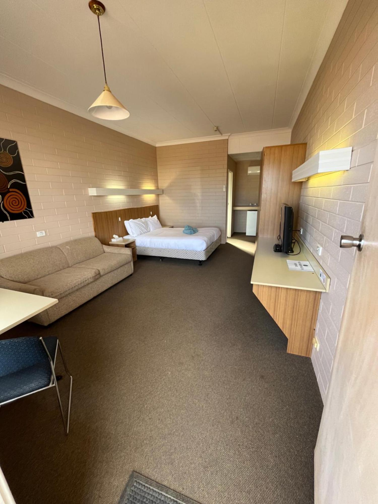 קובר פדי Opal Inn Hotel, Motel, Caravan Park מראה חיצוני תמונה